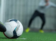 EKD-Sportbeauftragter warnt vor Kommerz bei der Fußball-WM