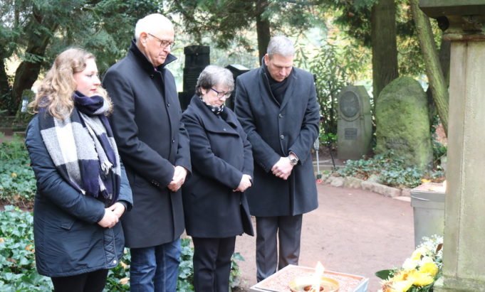 VDK, Robinet, Strobel