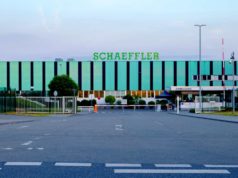 Schaeffler Homburg feiert achtmilliardsten Schlepphebel