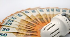 money, energy costs, energy crisis