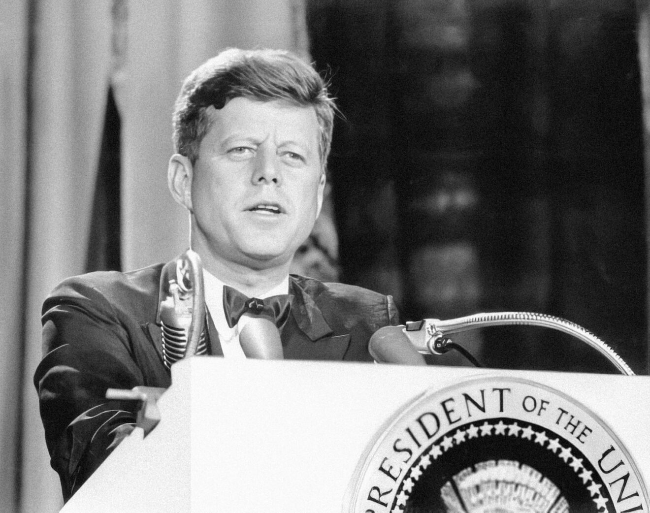 Fotoausstellung Zum 60. Todestag Von Präsident John F. Kennedy In Der ...