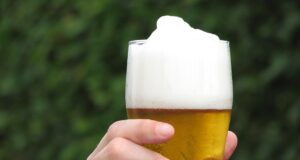 hefeweizen, beer, hand
