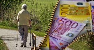old people, pensioners, pension