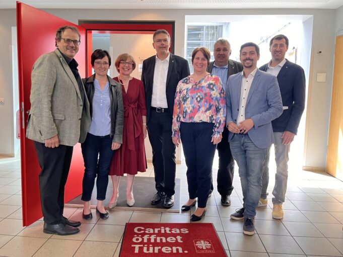 Gruppenbild 2_100 Jahre Caritas Zentrum Saarpfalz