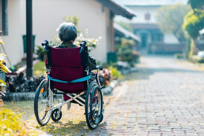 Photo by Steven HWG woman sitting on wheelchair