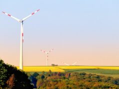 51 Saarländer geben Klimaschutz-Impulse – Landtag berät über Bürgergutachten windmill, wind energy, wind farm, nature, climate protection, environmental protection, field of rapeseeds, sunrise, landscape