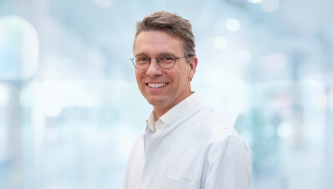 Prof2_Michael_Zemlin_Foto_Laura_Glücklich_UKS