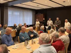 Dankeschön-Frühstück im Hotel Stadt Homburg würdigt ehrenamtliches Engagement Beigeordneter und Bürgermeister begrüßen ehrenamtliche Helferinnen und Helfer