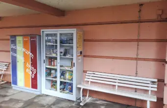 1000 Bücher für Einöd: Neuer Bücherschrank beendet Stöber-Frust