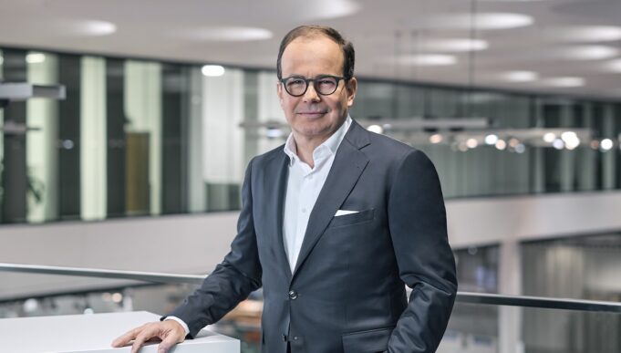 Dr. Peter Holdmann