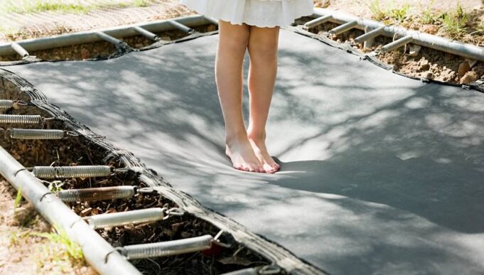 Trampolin Erdtrampolin