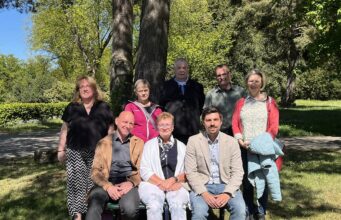 Homburger Friedhof erhält vier neue Sitzbänke