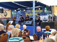 Musikalische Reise durch Ligurien auf dem Marktplatz