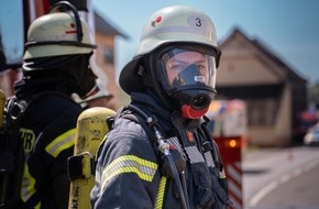 kreisfeuerwehrverband-neunkirchen-fw-lk-neunkirchen-brand-auf-garagendach-feuerwehr-verhindert-schli?crop=0,1,290,190