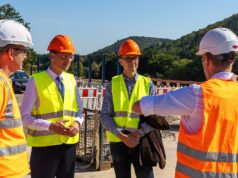 Grumbachtalbrücke an der A6: Staatssekretär Hirte prüft Baufortschritt
