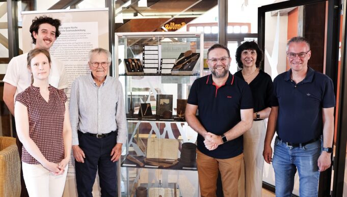 bild_1_20260728_eroeffnung_vitrine_altenkirch_ekp7_maxgrummel