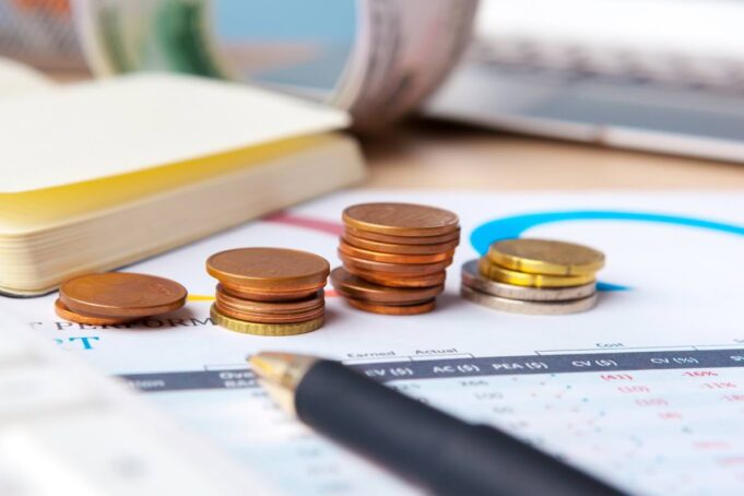 Steuern Finanzen Geld Wirtschaft Rente Bürokratie Sparen