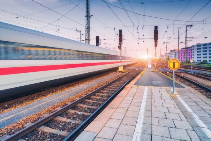 Zug Deutsche Bahn Bahnhof