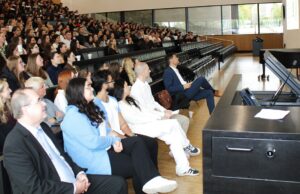 393 Erstsemester starten am UKS in Homburg