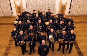 US-Band spielt im Saalbau für die LIONS-Hornhautbank